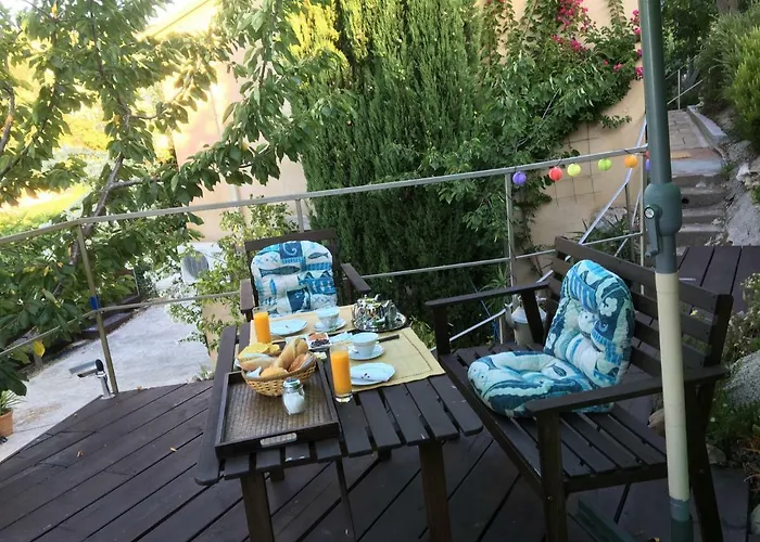 Les Terrasses Sur Bed & Breakfast
