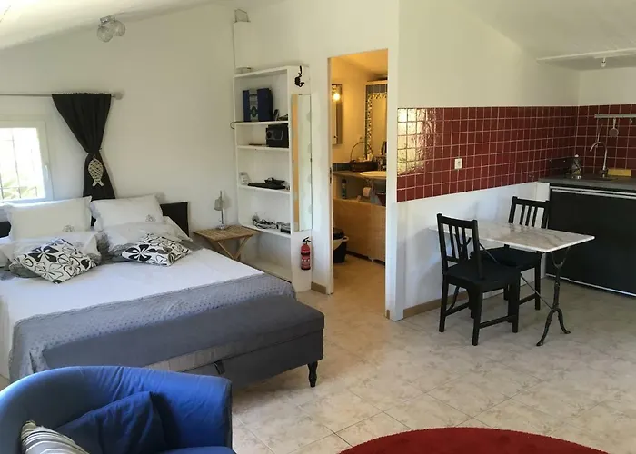 Les Terrasses Sur Bed & Breakfast Ollioules