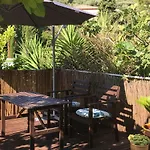 לינה וארוחת בוקר Les Terrasses Sur 4*