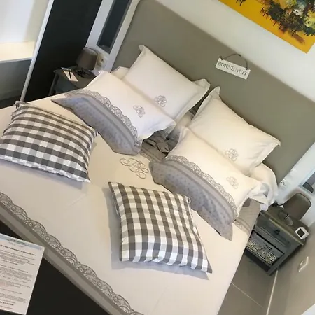 Les Terrasses Sur فندق مبيت وإفطار 4*