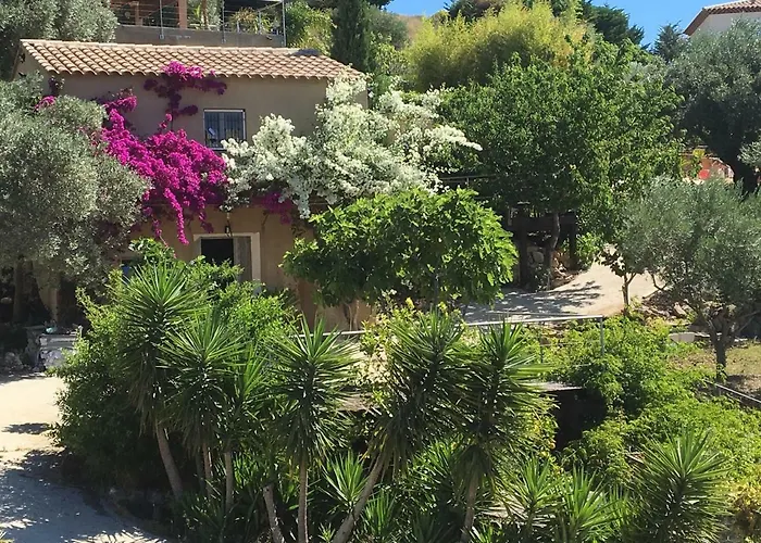 Les Terrasses Sur Bed & Breakfast Ollioules