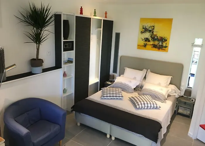 Les Terrasses Sur Bed & Breakfast 4*